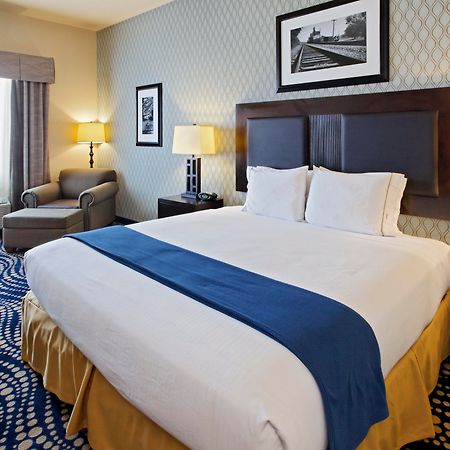 Holiday Inn Express Hotel And Suites Weatherford By Ihg Exterior photo