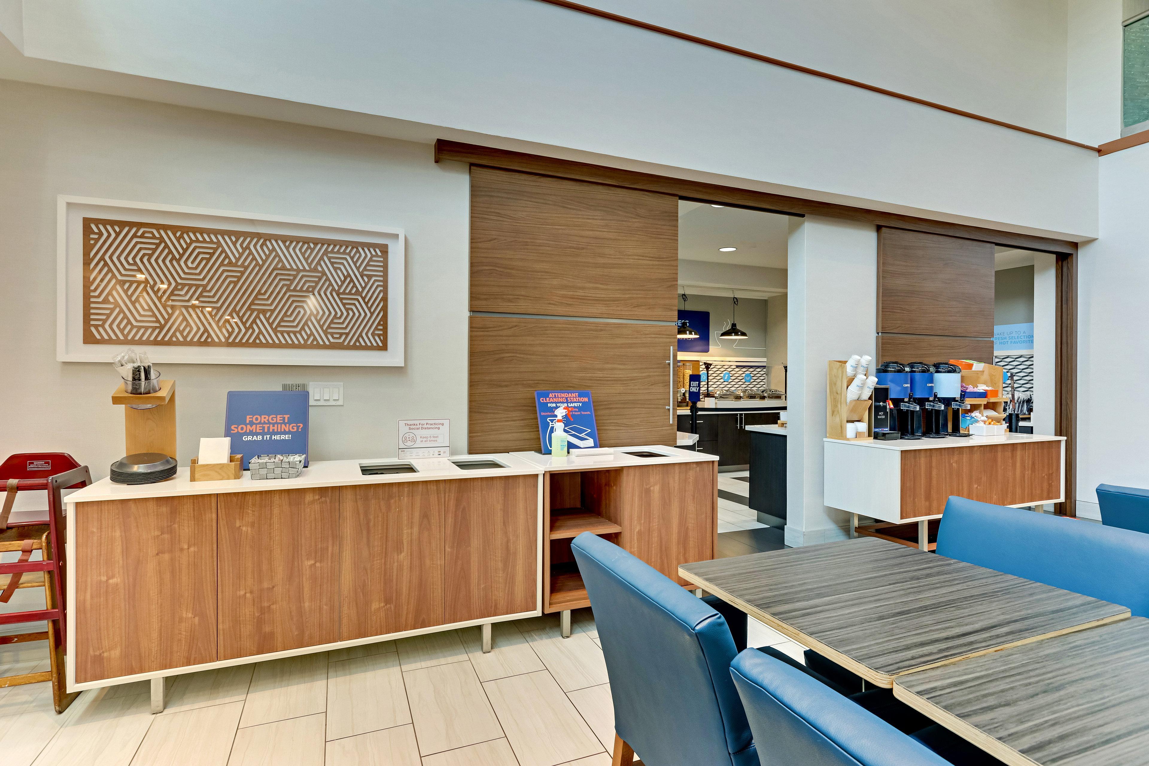 Holiday Inn Express Hotel And Suites Weatherford By Ihg Exterior photo