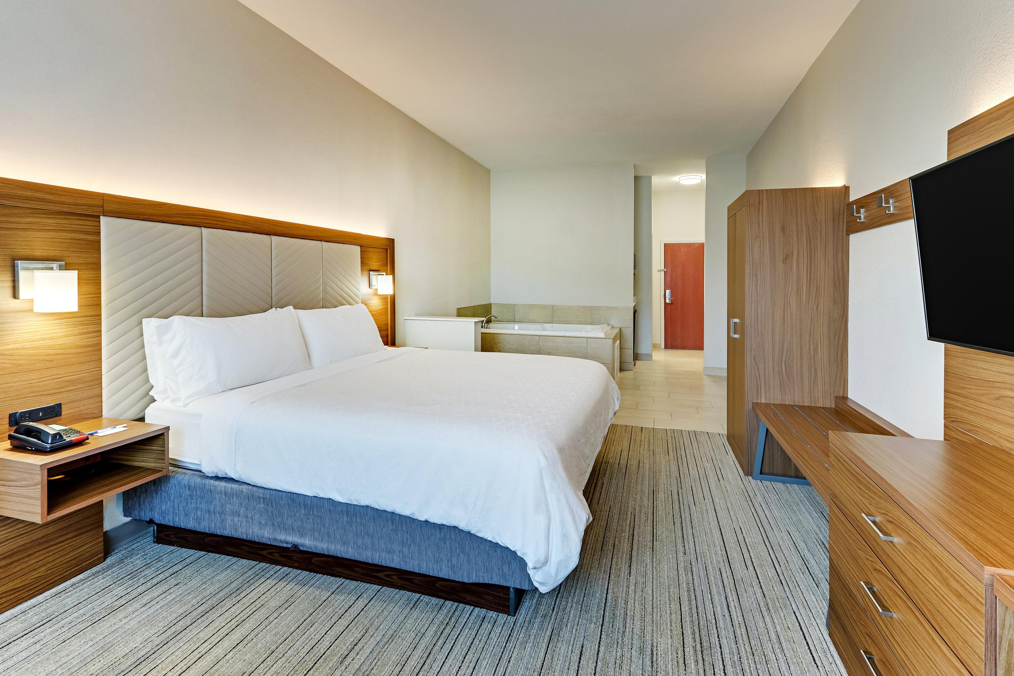 Holiday Inn Express Hotel And Suites Weatherford By Ihg Exterior photo