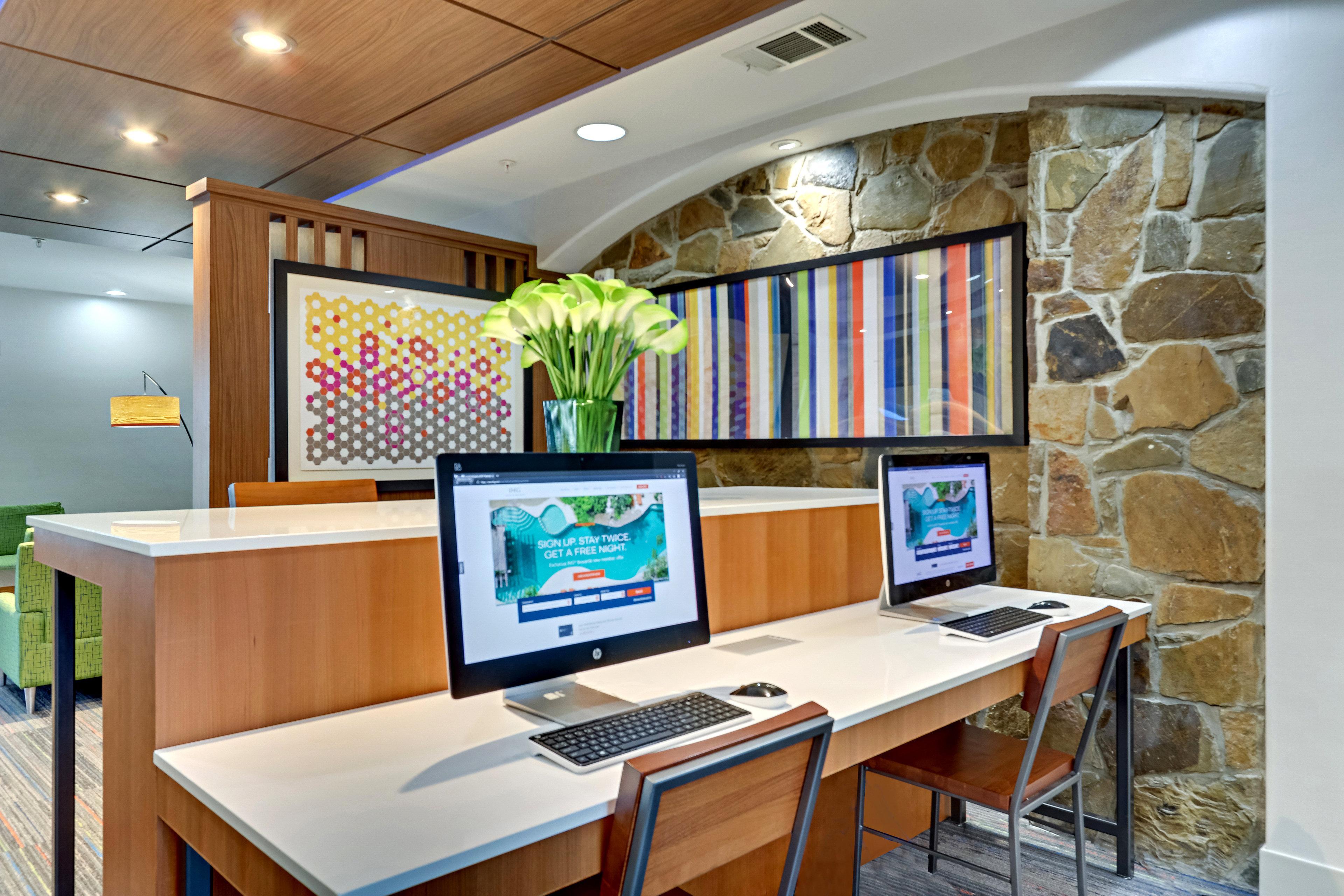 Holiday Inn Express Hotel And Suites Weatherford By Ihg Exterior photo